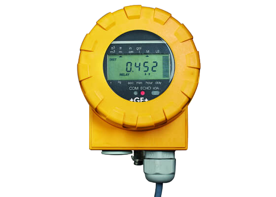 Ultrazvukový snímač pro kontinuální měření hladiny typ 2260, verze s displejem, výstup 4-20 mA/HART/Relé